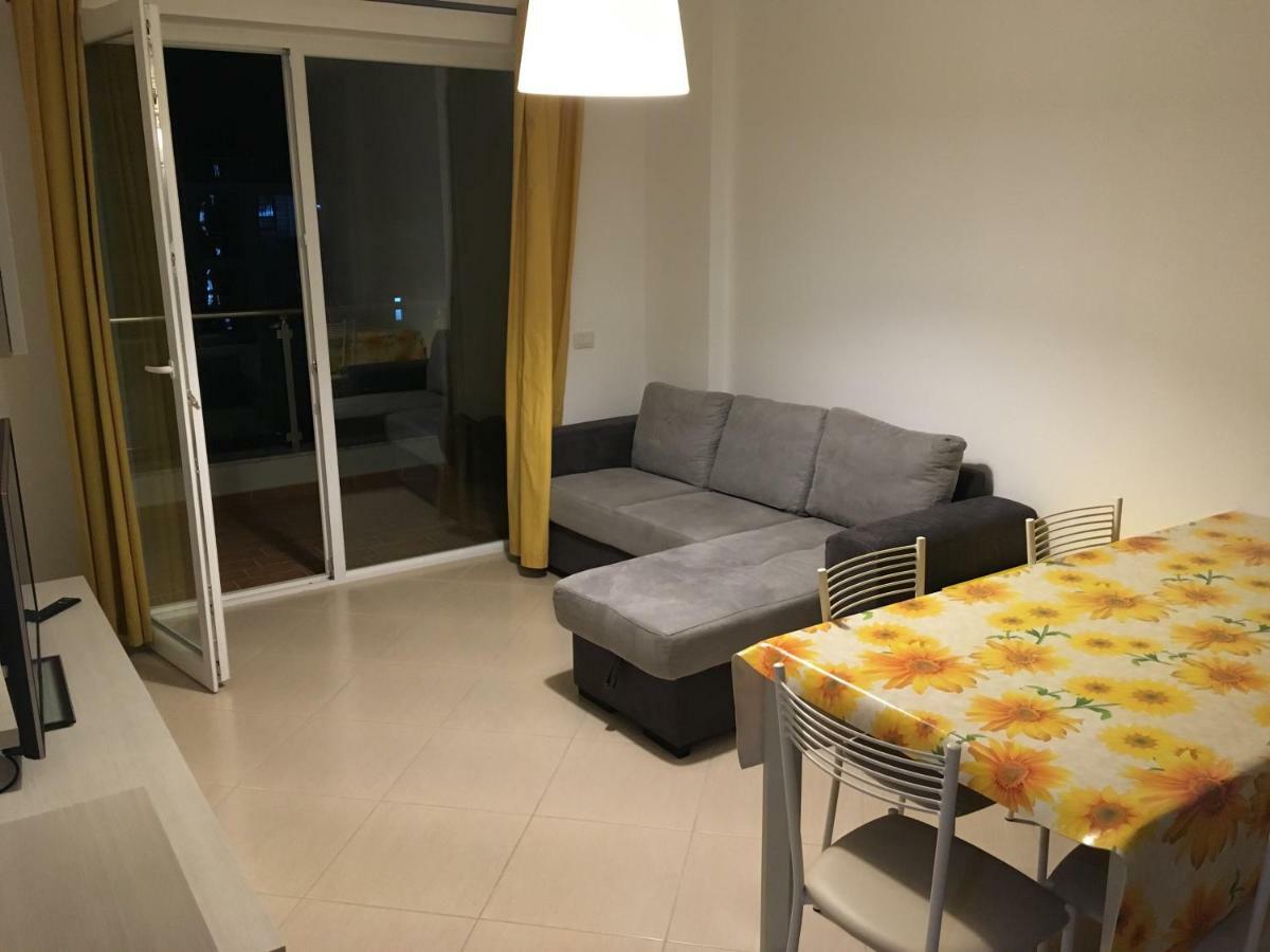 Bruka Apartaments Shëngjin Eksteriør billede